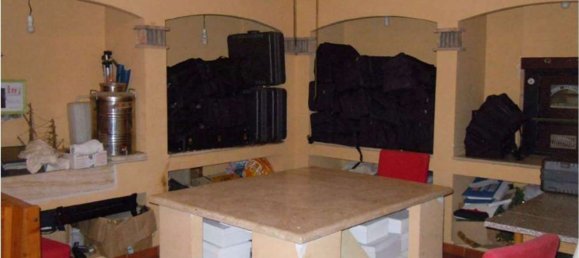 14-salle Appartement à Castelnuovo di Porto, Italy No. 14567 10