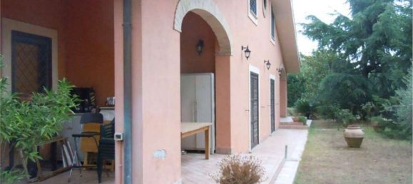 14-salle Appartement à Castelnuovo di Porto, Italy No. 14567 8