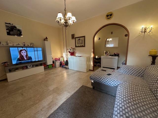 2 غرف نوم شقة في Cerano, Italy رقم 142711