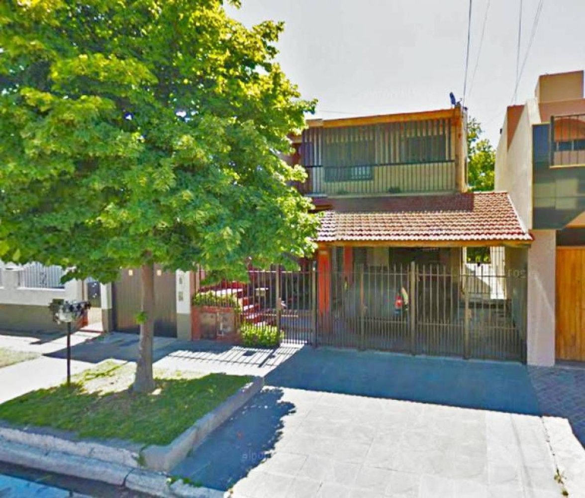 Casa T2 em Lanus, Argentina N.º 1632