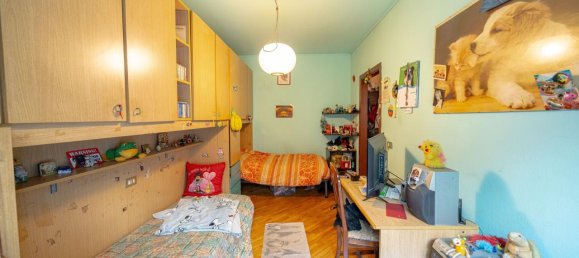 Apartamento de 3 habitaciónes en Sondrio, Italy No. 136627 10