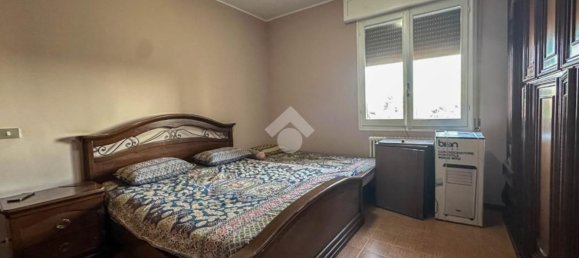 4 rooms Apartment in Carpi, Italy No. 271739 8