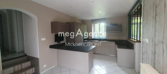 Villa T3 em Le Genest-Saint-Isle, France N.º 99044 5