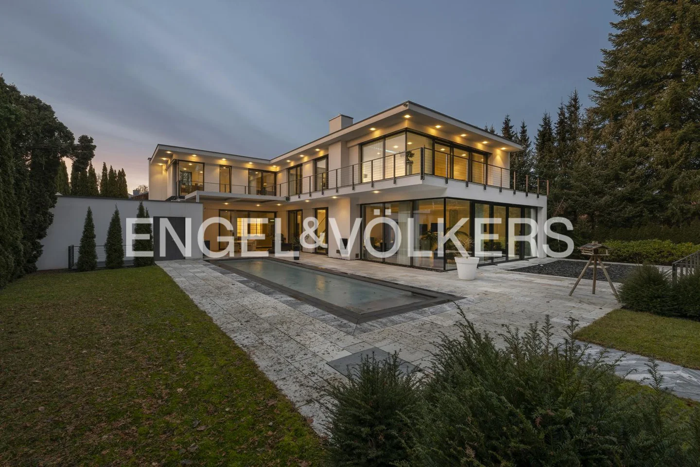 4 bedrooms Villa in Munich, Germany No. 160376