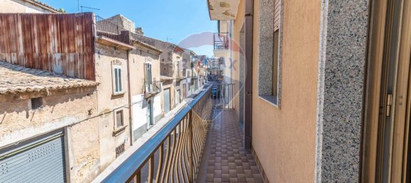 Casa de 5 divisões em Grammichele, Italy N.º 2063 8