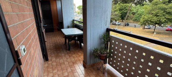 3 bedrooms Apartment in Rome, Italy No. 335858 11