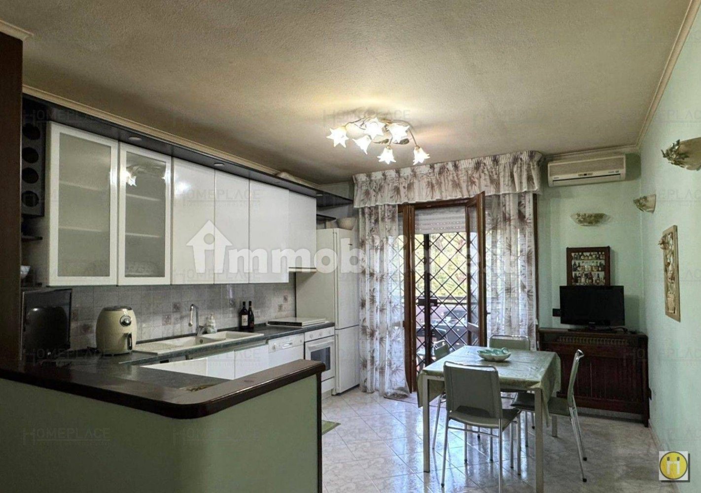 3 bedrooms Apartment in Rome, Italy No. 335858