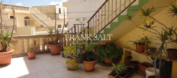 Casa de 4 dormitorios en Fontana, Malta No. 5550 17