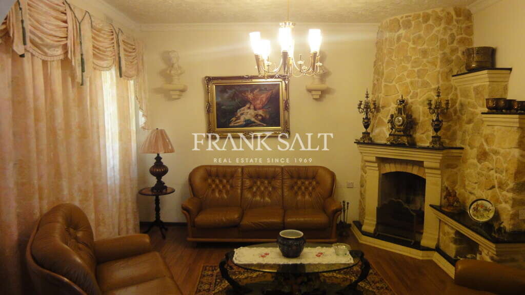 Casa de 4 dormitorios en Fontana, Malta No. 5550