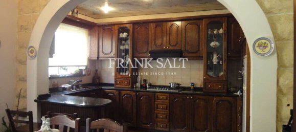 Casa de 4 dormitorios en Fontana, Malta No. 5550 7