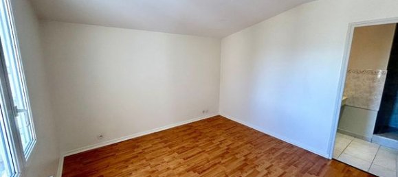 2 chambres Appartement à Montélimar, France No. 305124 10