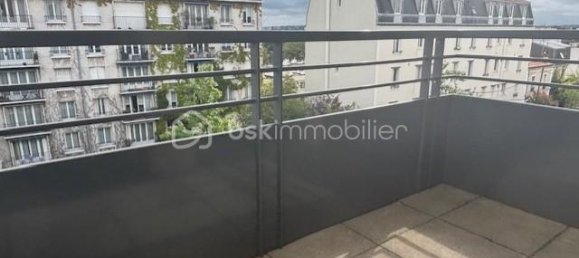 1 bedroom Apartment in Joinville-le-Pont, France No. 327949 8