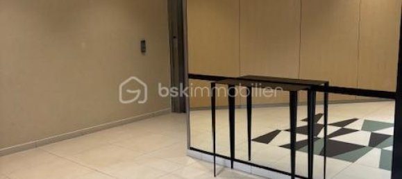 1 bedroom Apartment in Joinville-le-Pont, France No. 327949 10