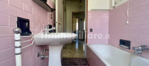 3 bedrooms Apartment in Florence, Italy No. 337566 18