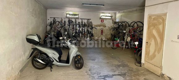 3 bedrooms Apartment in Florence, Italy No. 337566 33