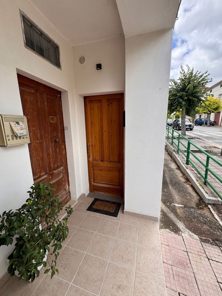 5 rooms Apartment in Gessopalena, Italy No. 273083