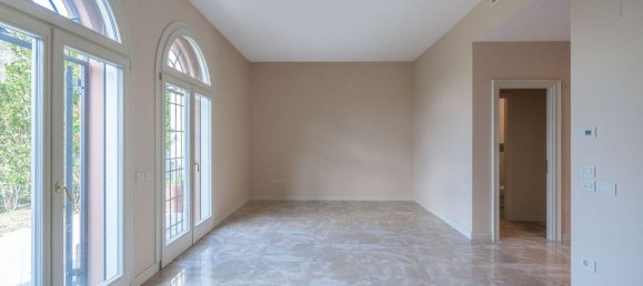 6 bedrooms Villa in San Lazzaro di Savena, Italy No. 322364 10