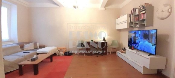 5 rooms Apartment in Lucca, Italy No. 16734 8
