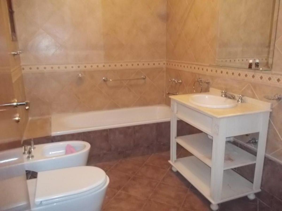 3 bedrooms House in Bermudez, Argentina No. 53278