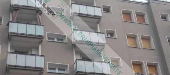 2 bedrooms Apartment in Milan, Italy No. 372574 2