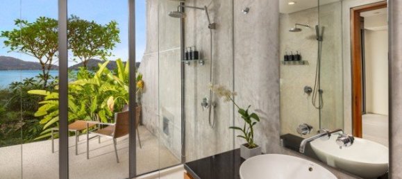 5 bedrooms Villa in Kamala, Thailand No. 12408 3