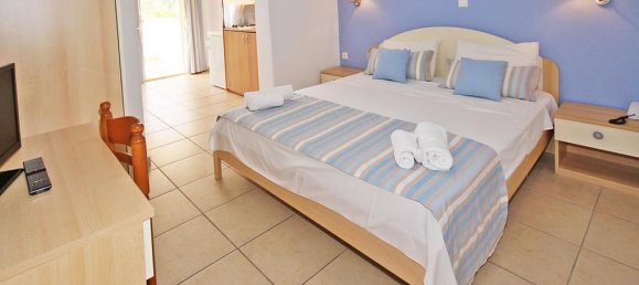 1350m² Townhouse in Chalkidiki, Greece No. 4783 11