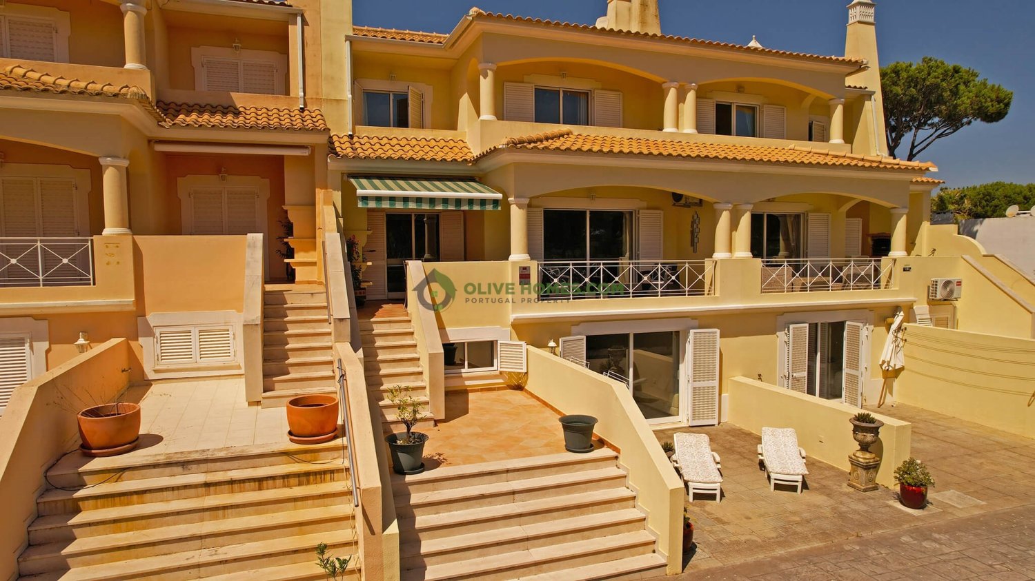 4 Schlafzimmer Stadthaus in Quarteira, Portugal, Nr. 240207