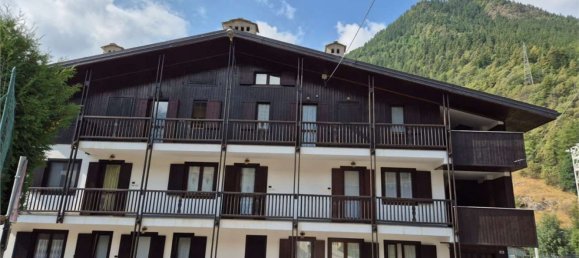 2 bedrooms Apartment in Fenestrelle, Italy No. 320475 2