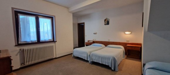 Hotel in Tambre, Italy 4700m², Nr. 152790 19