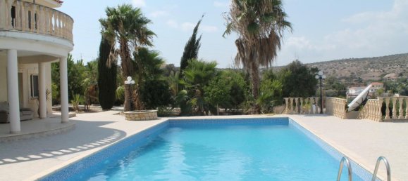 5 bedrooms Villa in Limassol, Cyprus No. 12603 5