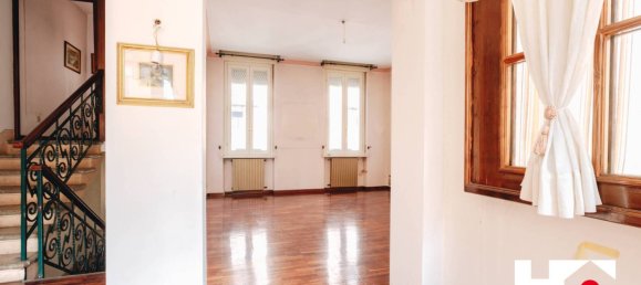 3 bedrooms Villa in Brescia, Italy No. 292780 21