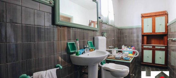 3 bedrooms Villa in Brescia, Italy No. 292780 4