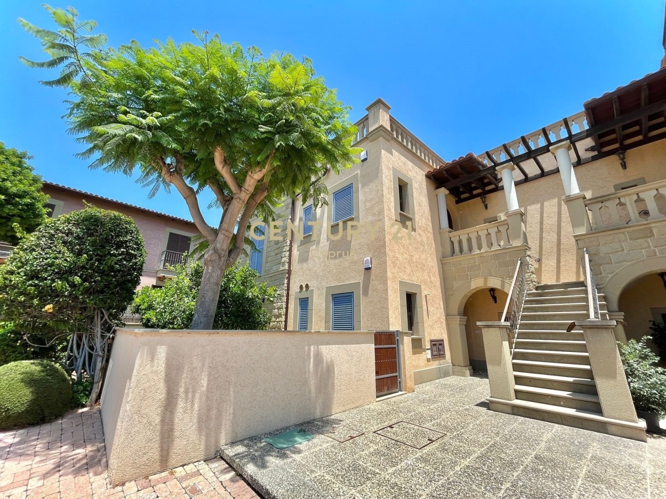 5 chambres Villa à Pyrgos, Cyprus No. 355