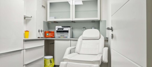 4غرفة شقة في Dusseldorf, Germany رقم 70068 4