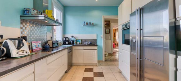 Замки и поместья с 7 спальнями в Эпувиль, Франция № 205314 9