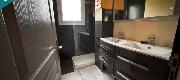 4 Schlafzimmer Haus in Plestan, France, Nr. 208818 3