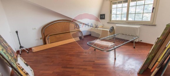 8-salle Villa à Città Sant'Angelo, Italy No. 68097 60