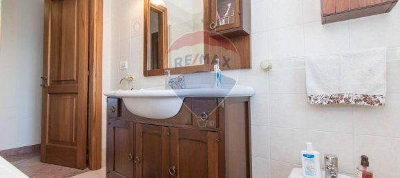 8-salle Villa à Città Sant'Angelo, Italy No. 68097 58