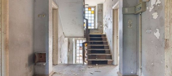 7 bedrooms House in Oeiras, Portugal No. 116776 2