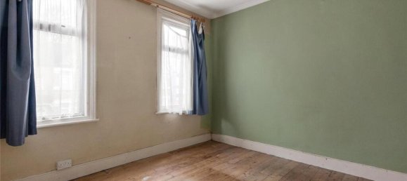 2 bedrooms House in London, United Kingdom No. 3588 7