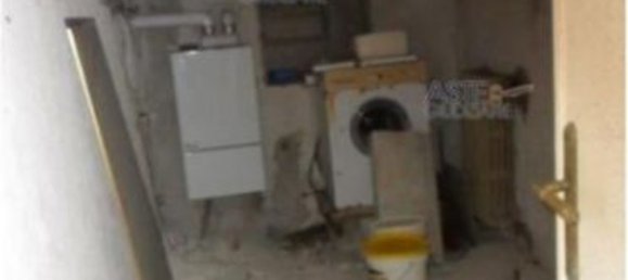 6 rooms Apartment in Pizzoli, Italy No. 35450 17