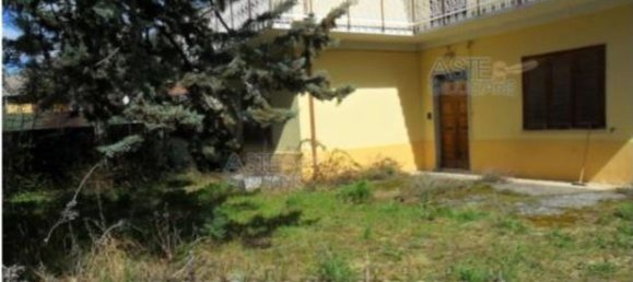 6 rooms Apartment in Pizzoli, Italy No. 35450 15