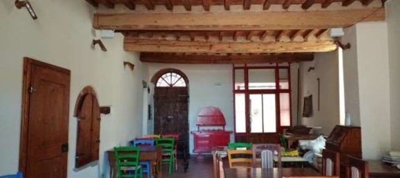 4 rooms Commercial property in Sinalunga, Italy No. 160412 2