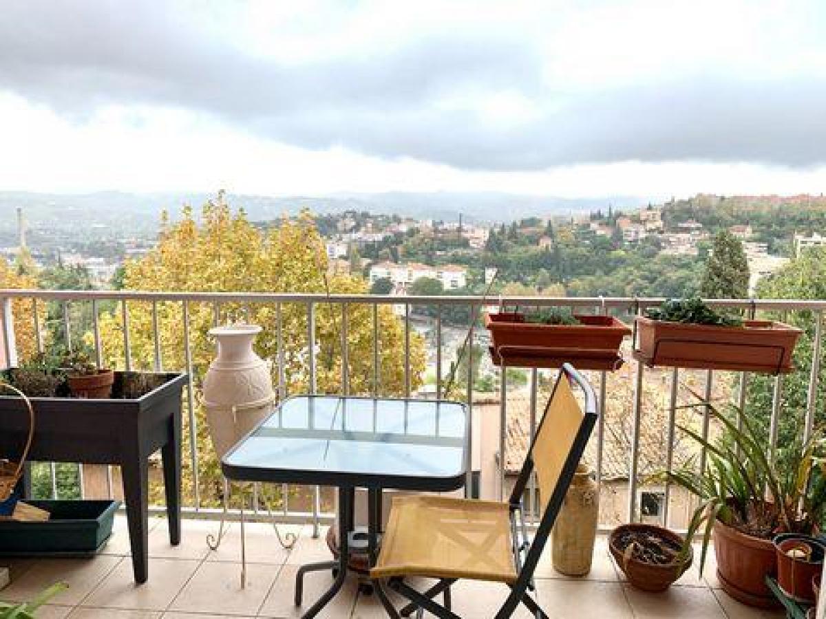 Apartamento com 2 quartos em condomínio em Grasse, France N.º 14579