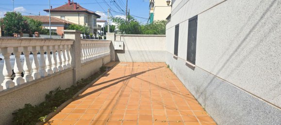 5 bedrooms House in L'Hospitalet de Llobregat, Spain No. 166343 5