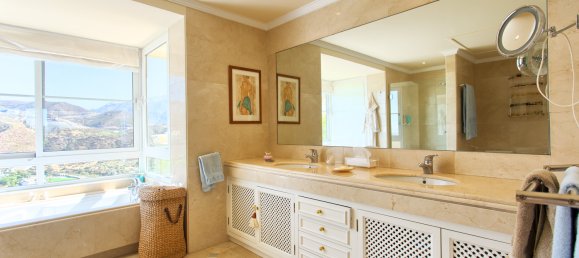 4 Schlafzimmer Villa in Benahavis, Spain, Nr. 27024 76