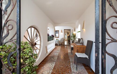 Вилла с 6 спальнями в Марбелья, Испания № 168210