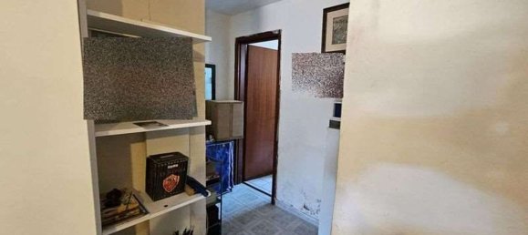 2 rooms Apartment in Rome, Italy No. 100959 6