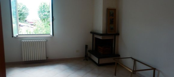 6-Zimmer Doppelhaus in San Potito Ultra, Italy, Nr. 255381 9