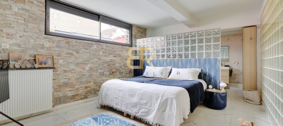 3 bedrooms Apartment in Les Lilas, France No. 181816 8